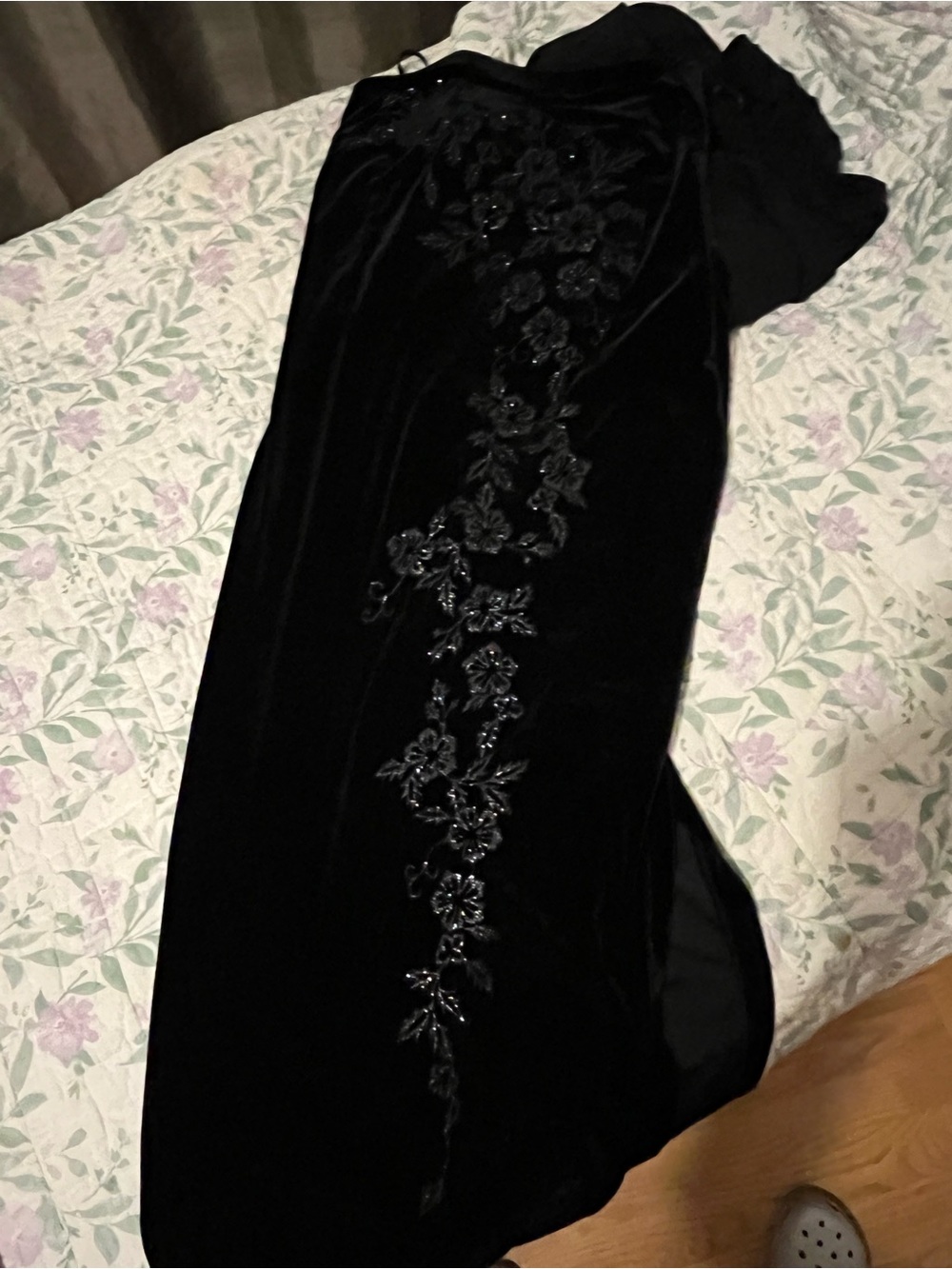 Elegant Black Velvet Evening Gown with Beaded Floral Embroidery